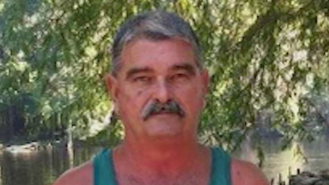Florida woman begging thieves to return her brother's ashes