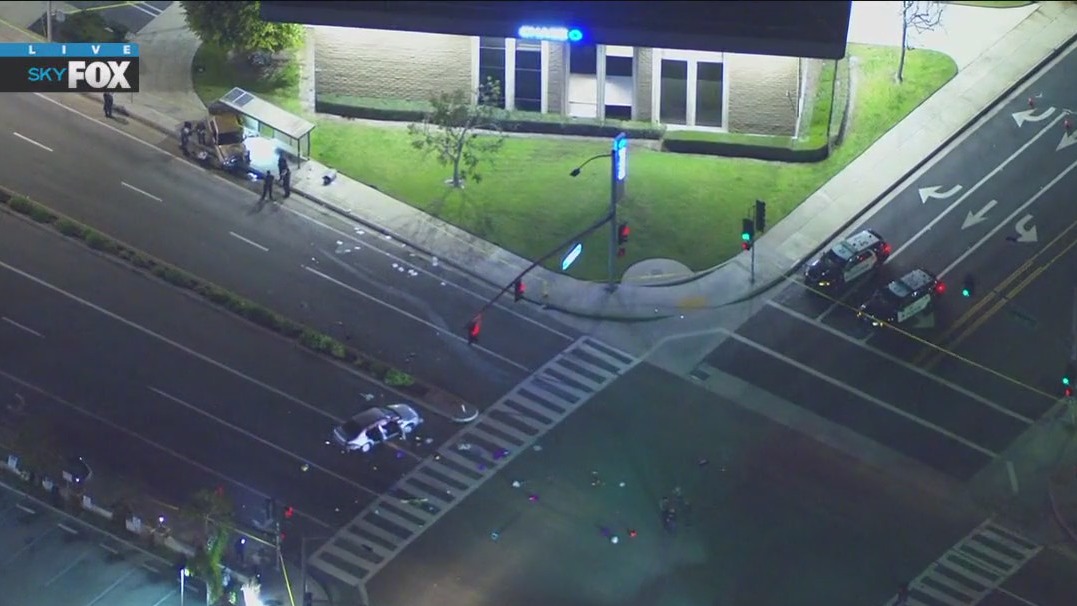 5 hospitalized after Seal Beach crash
