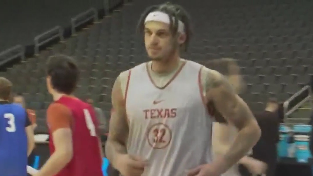 Longhorns prepare for Sweet 16 game against Xavier