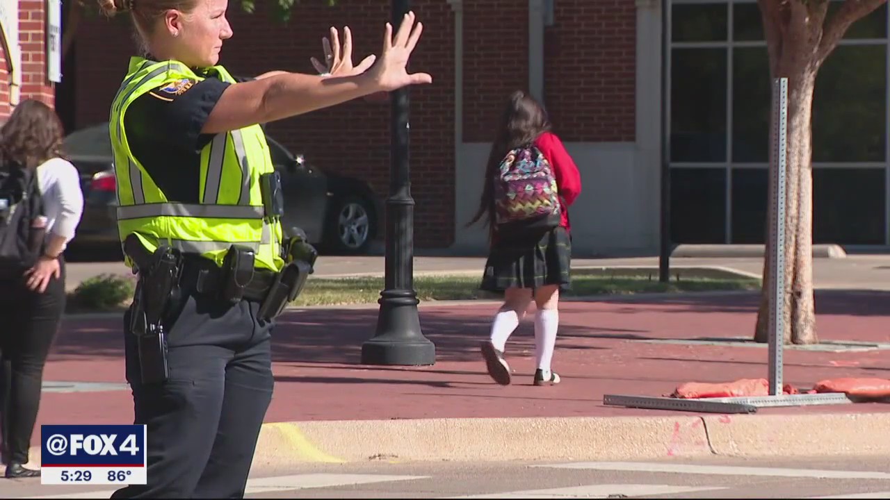 Texas moves closer to having armed guards in all schools