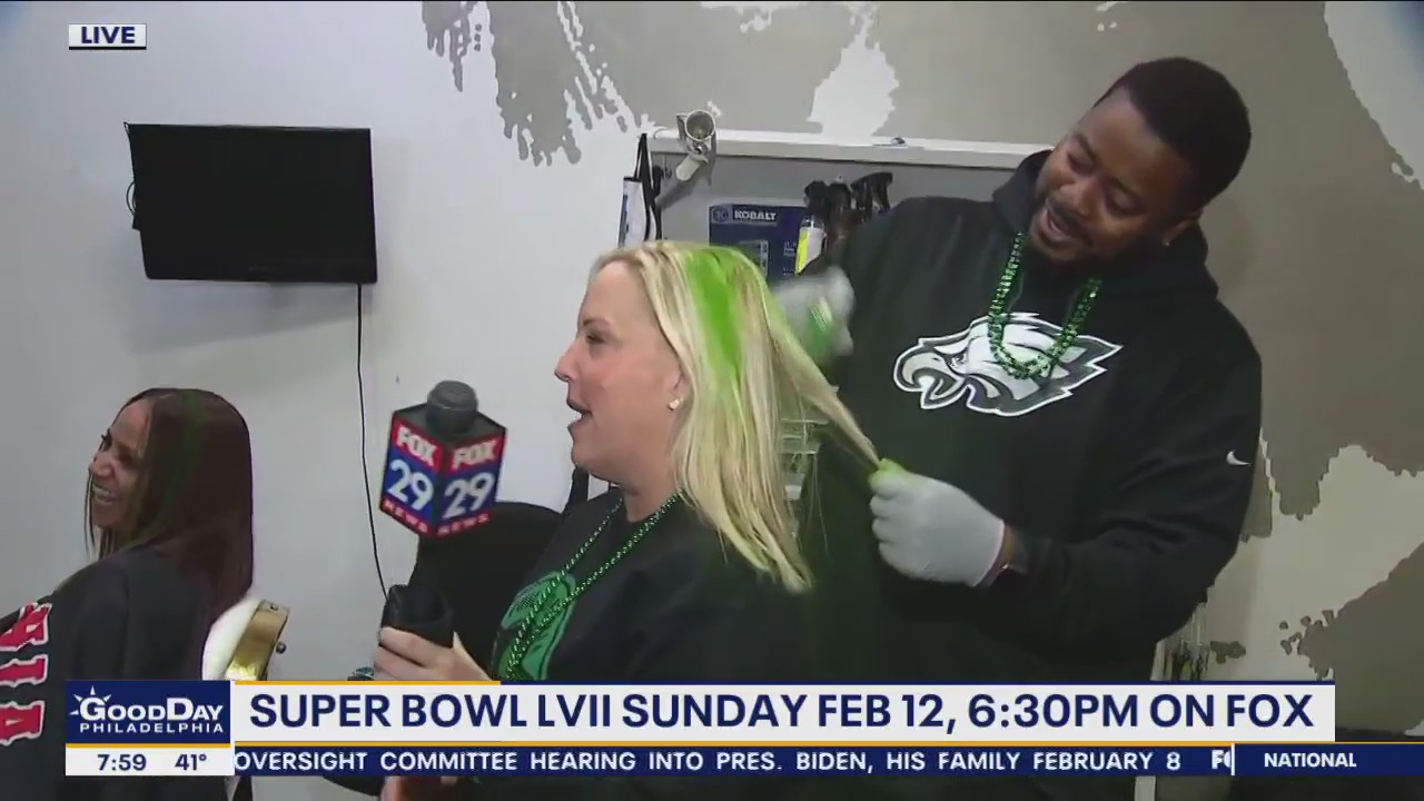 Wilmington hair studio turning hair green in honor of the Eagles