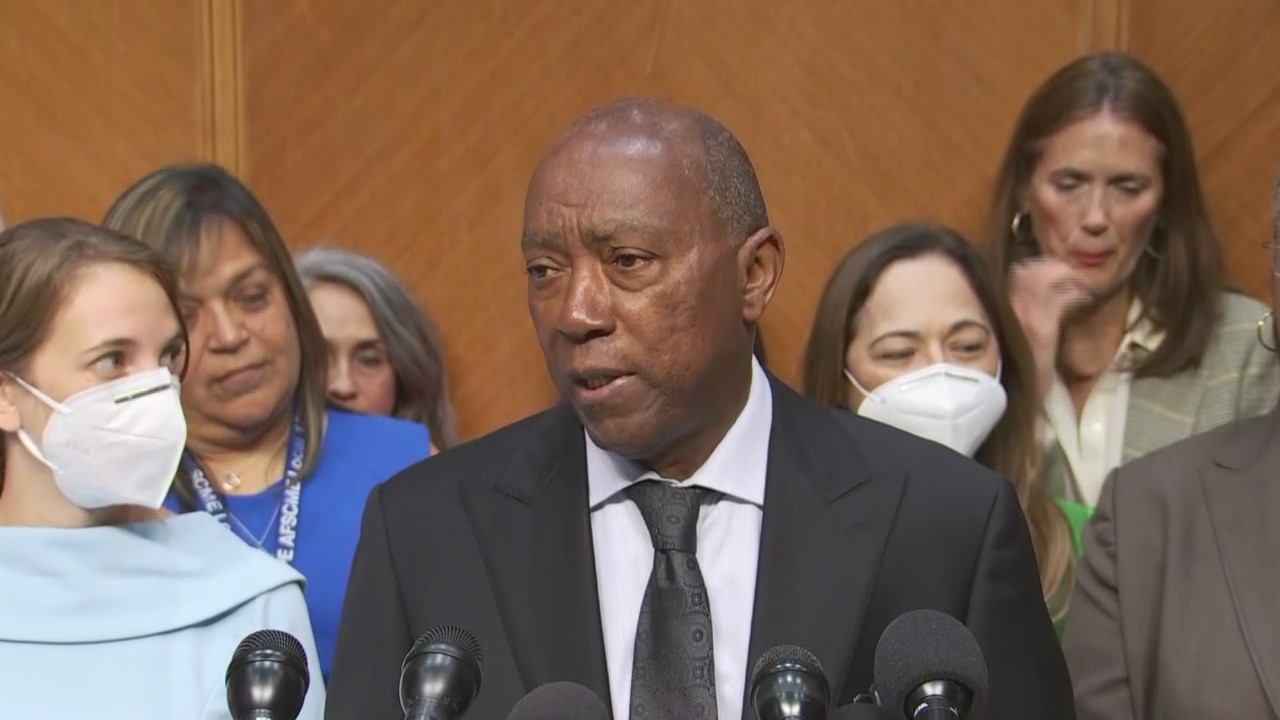 Houston Mayor discusses parental leave proposal passing unanimously