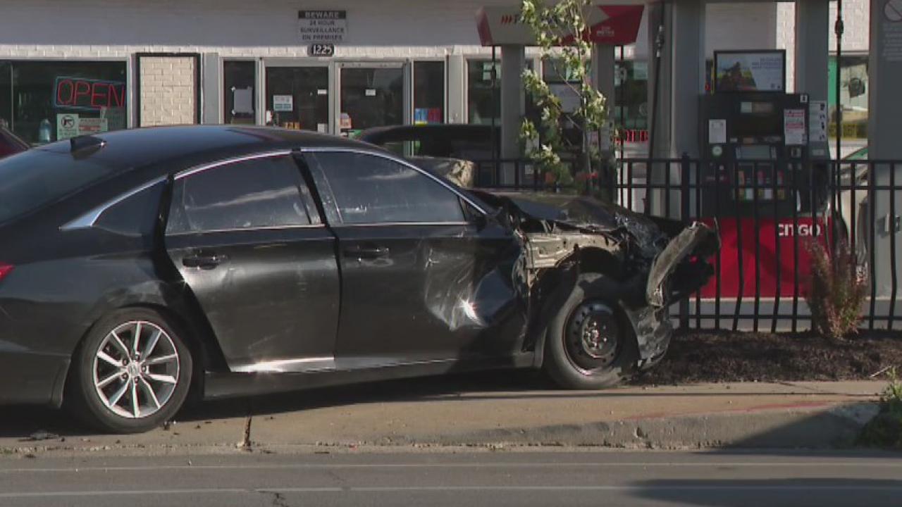 Milwaukee police pursuit, pedestrian struck near 13th and Lincoln