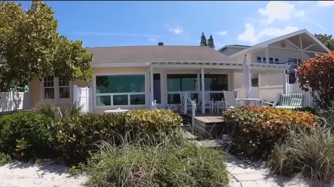 Locals urge governor to veto vacation rental bill