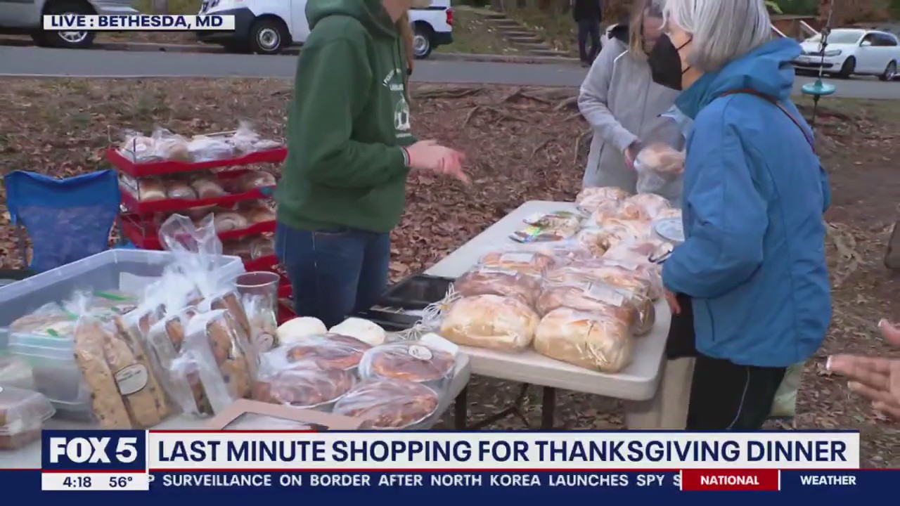 Last-minute shopping for Thanksgiving