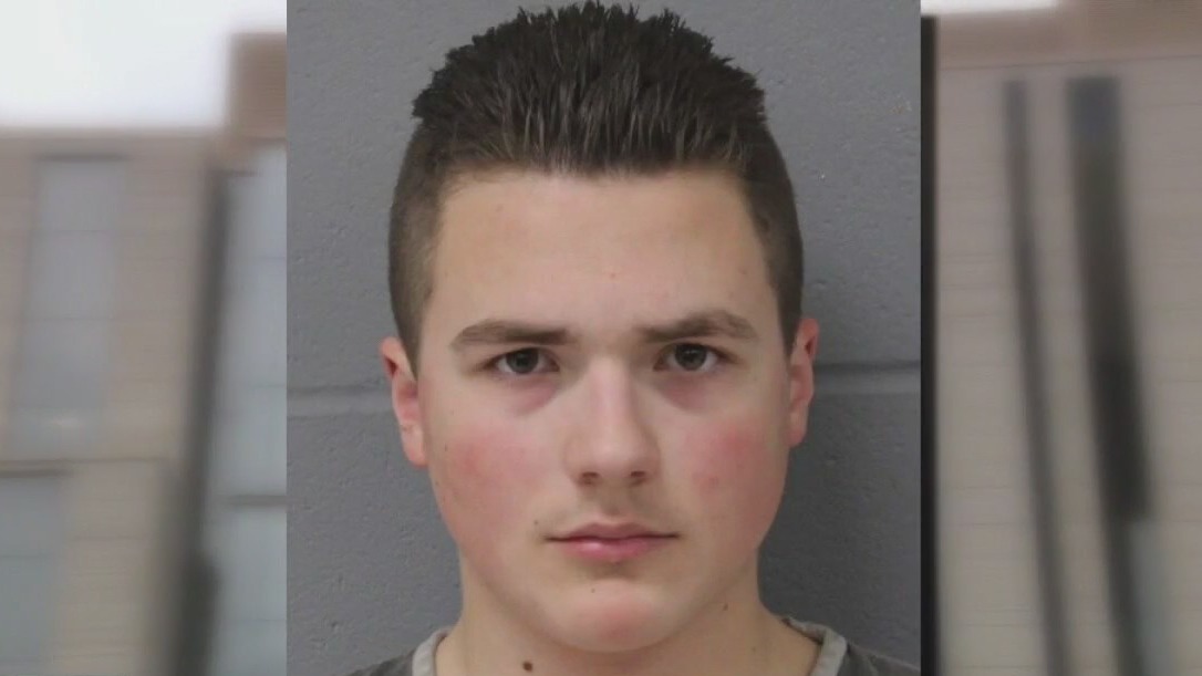 Synagogue arsonist sentenced to 10 years