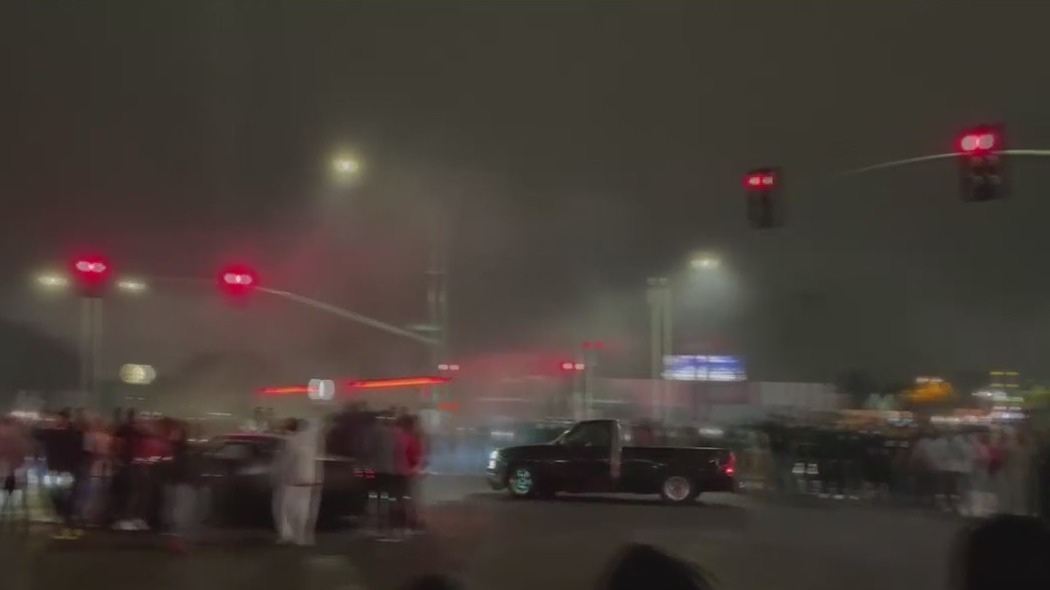Gunshots, firecrackers erupt at Oakland sideshows
