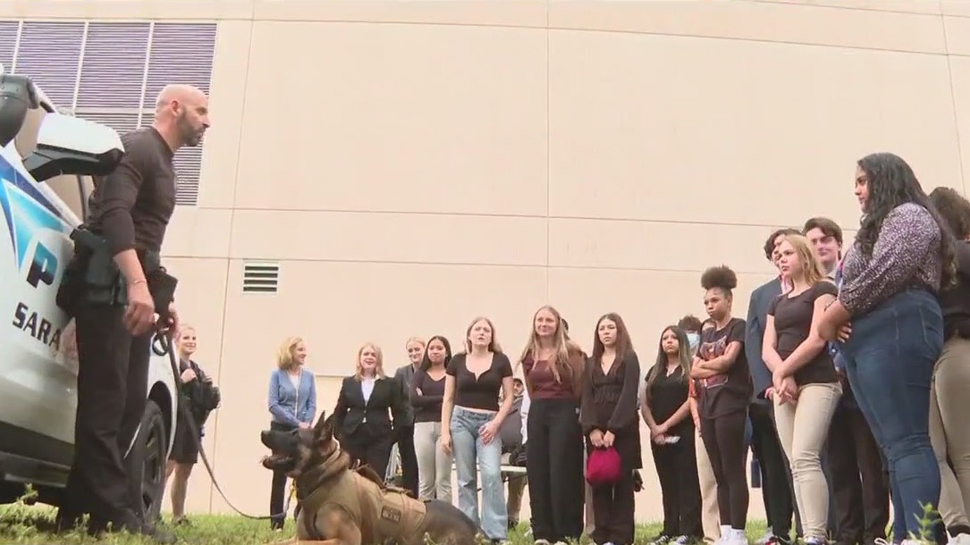 Students surprised by Sarasota Police Department
