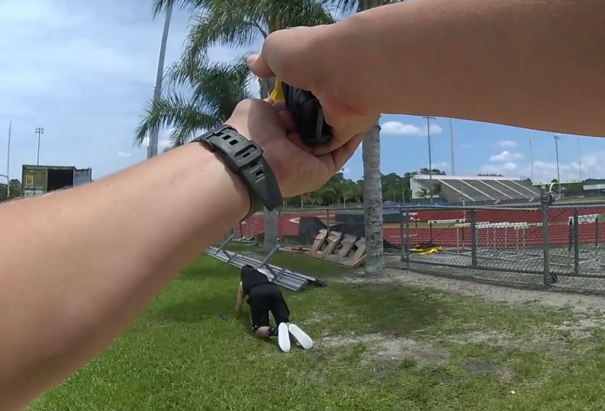 Teen arrested after throwing knives