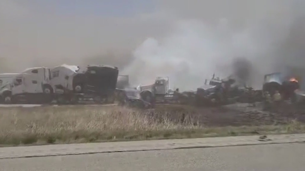 Illinois I-55 dust storm pileup kills 6