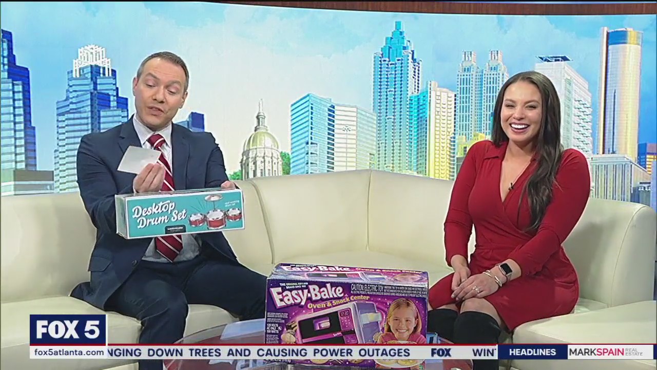 Good Day viewers surprise Paul and Alyse with Christmas gifts