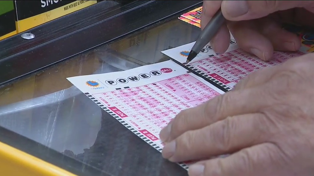 Powerball jackpot up to $1.6 billion