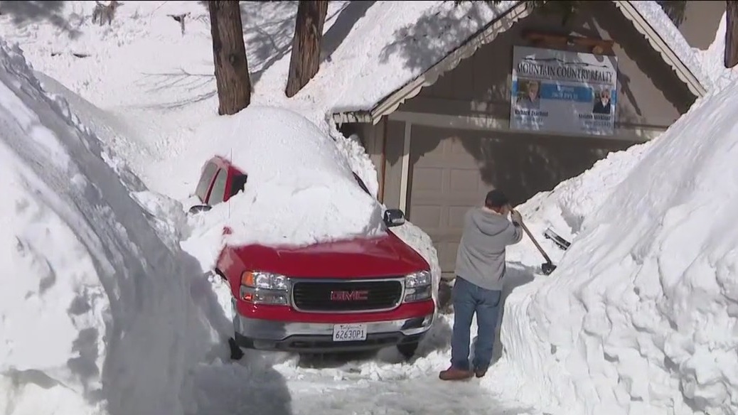 Death toll climbs in San Bernardino Mountain communities snowed in