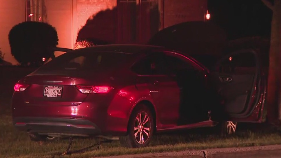 Franklin driver sped away from police, passengers jumped