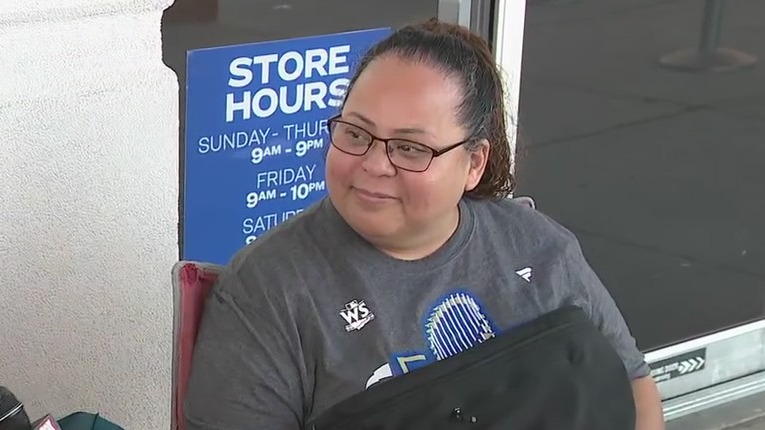 Cancer survivor first in line at Jose Altuve meet-and-greet