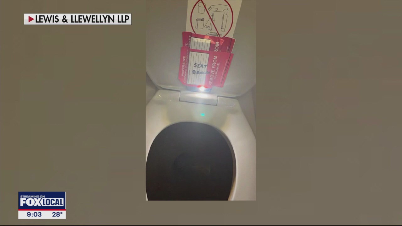 Flight attendant accused of recording girls