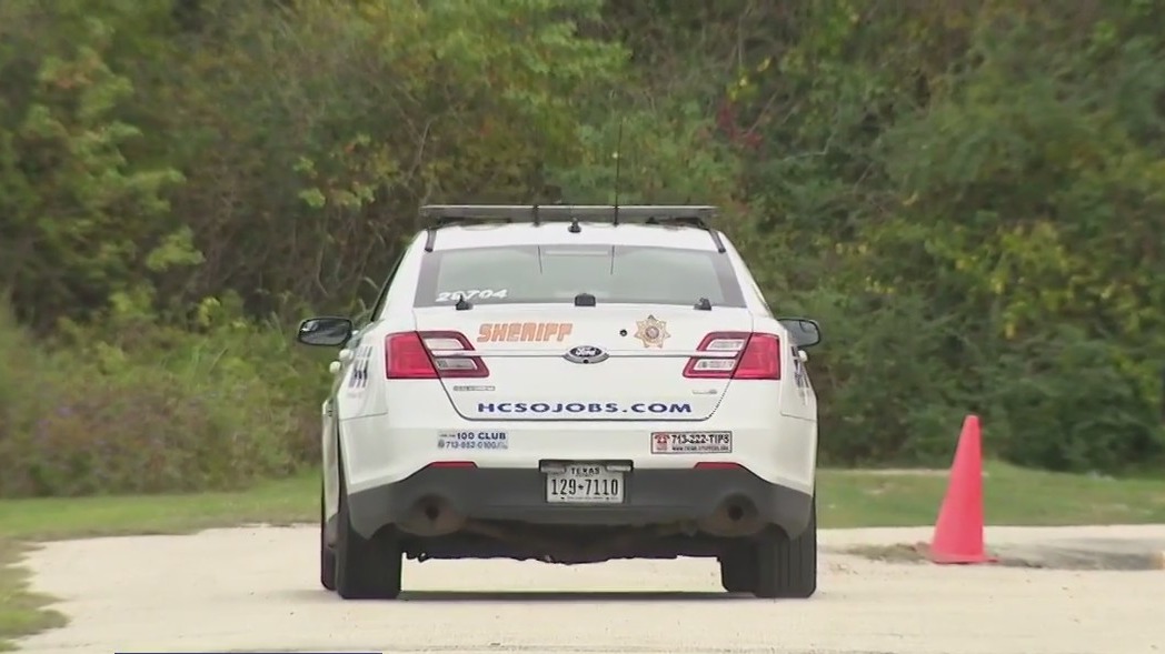 1 dead after shooting outside Houston church