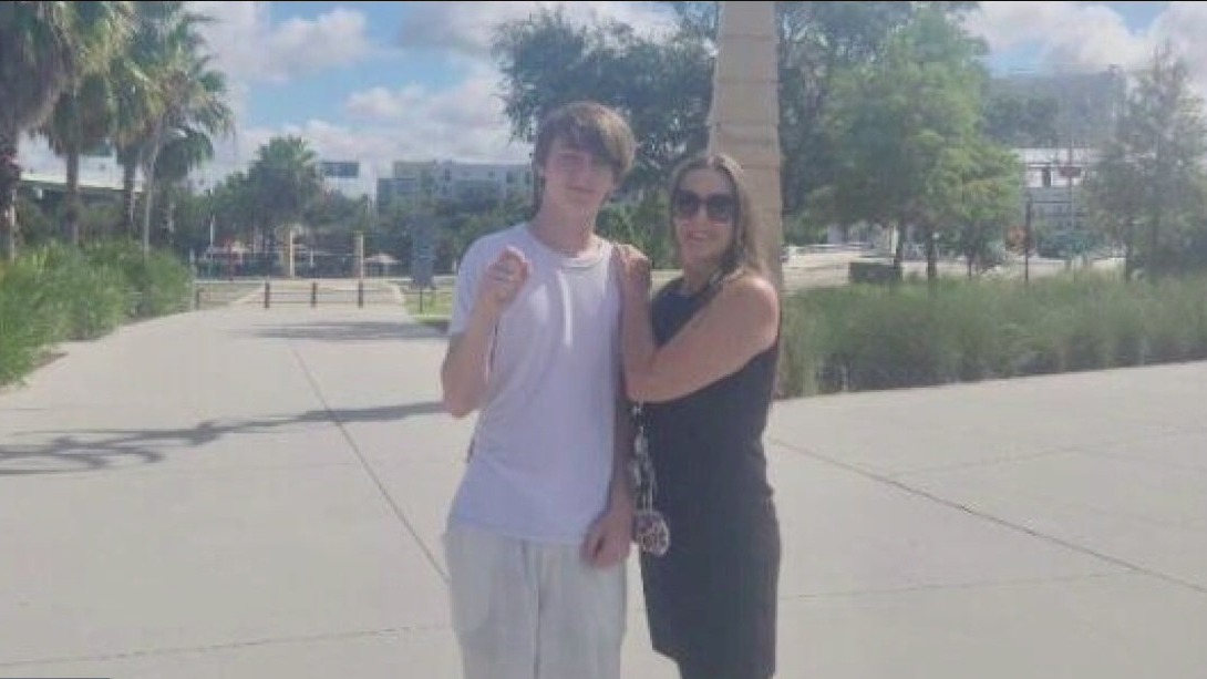 What's Right with Tampa Bay: Filmmaker makes anti-bullying videos