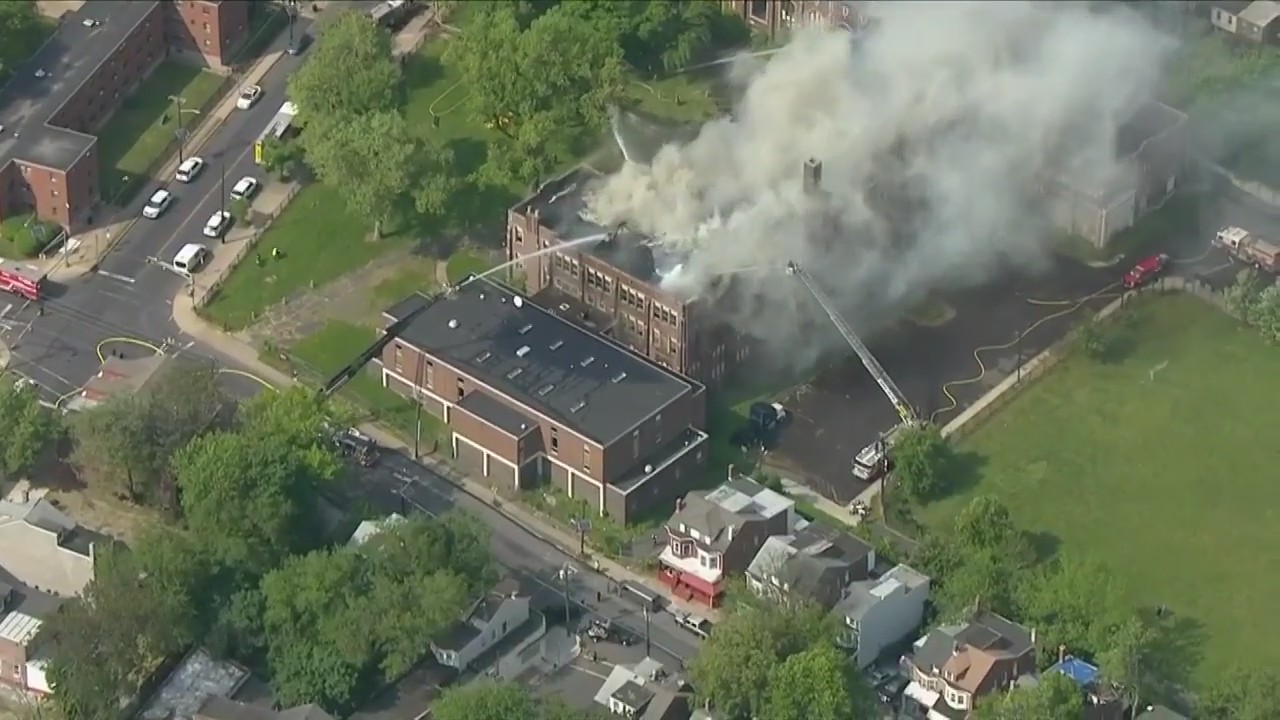 Fire burns at vacant Trenton school building