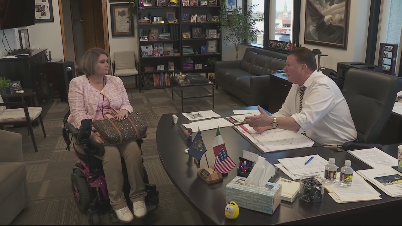 Domestic violence survivor to become victim advocate