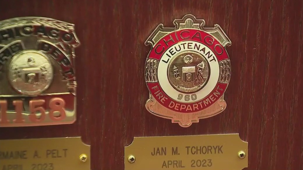 Fallen Chicago firefighter honored during badge ceremony