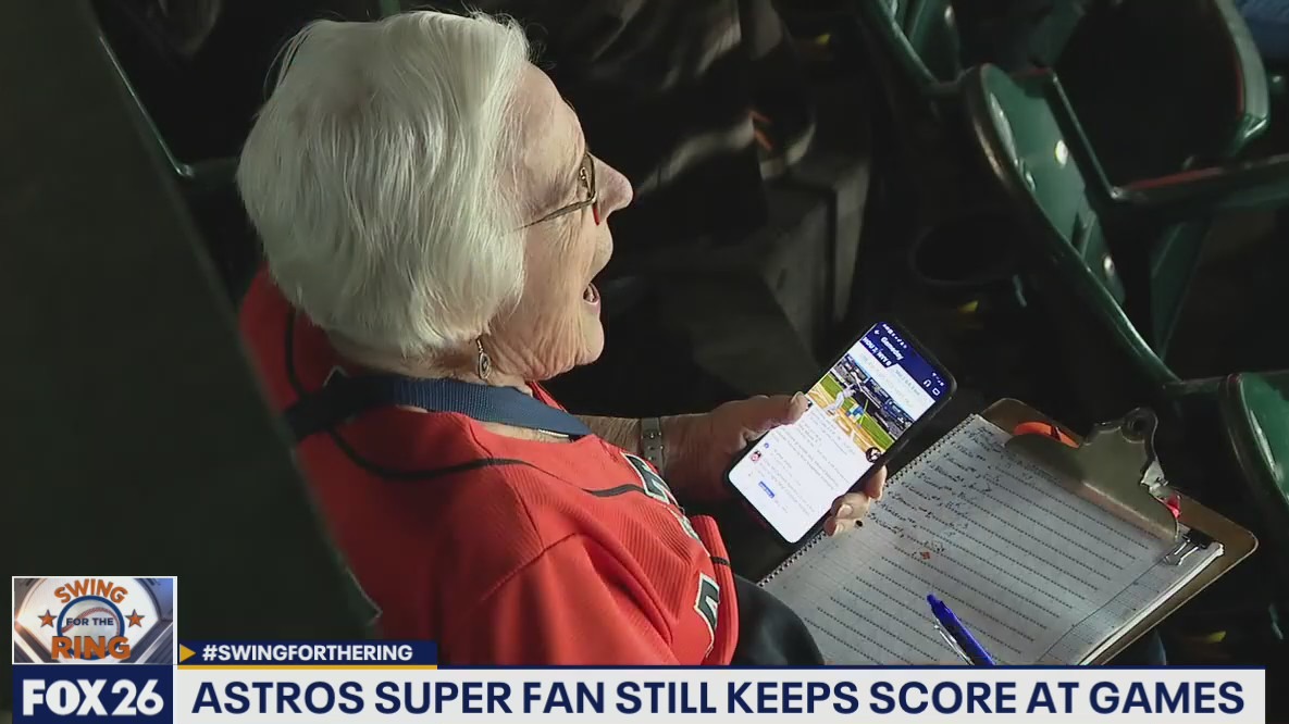 Astros Superfan still keeps score at games
