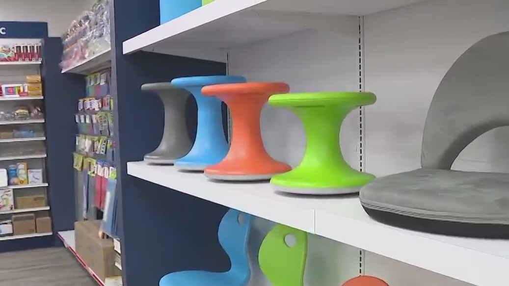 Flex Space Furniture Station