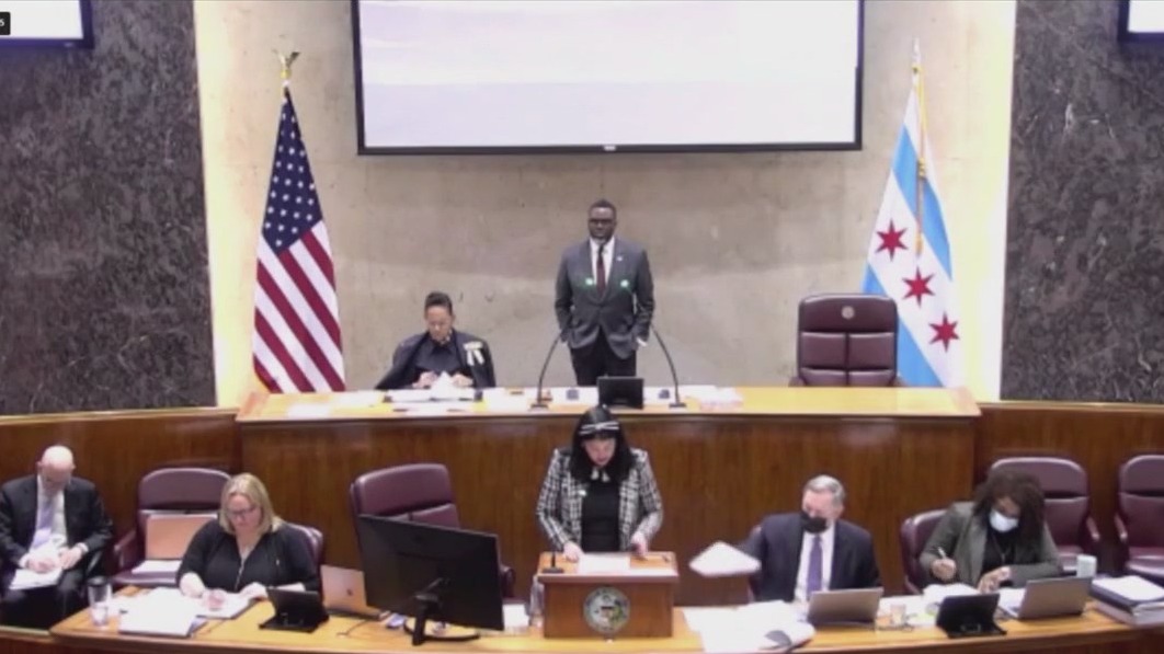 City Council approves Chicago mayor's 2024 budget