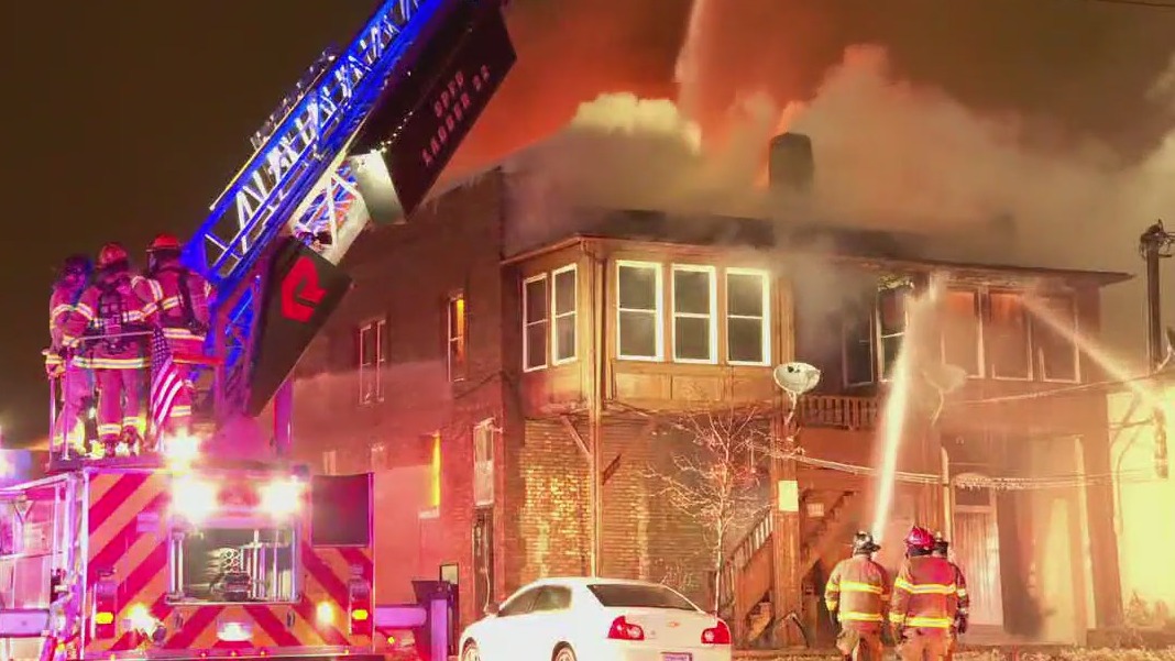 Residents rescued from St. Paul fire