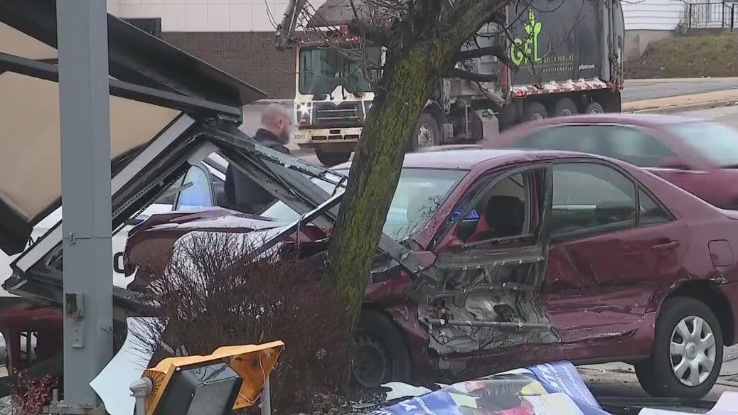 3-vehicle wreck at 60th and Capitol, Milwaukee