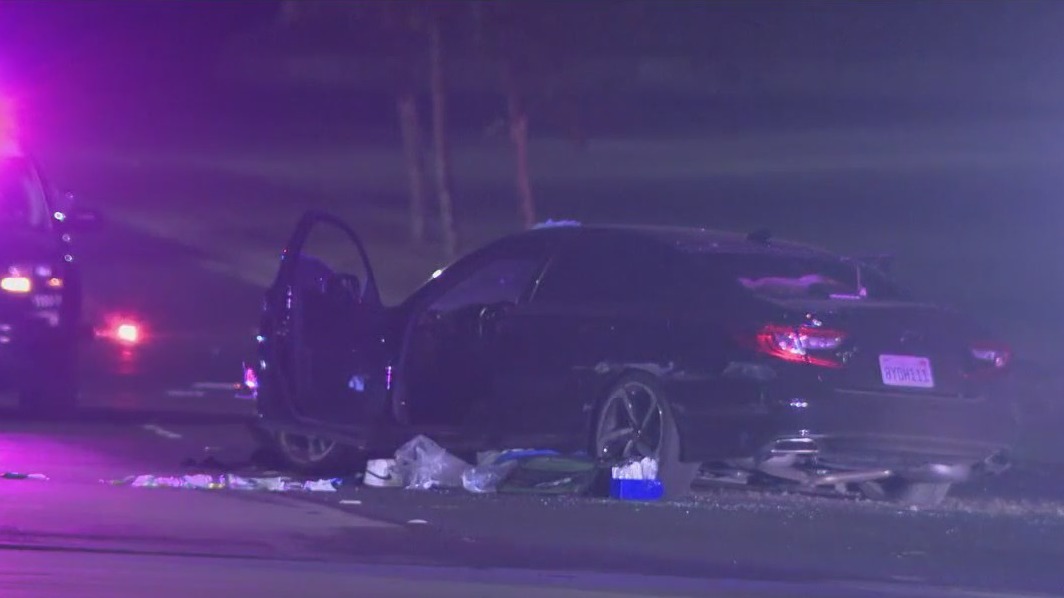 1 person injured in car chase shooting that led to crash, police investigating