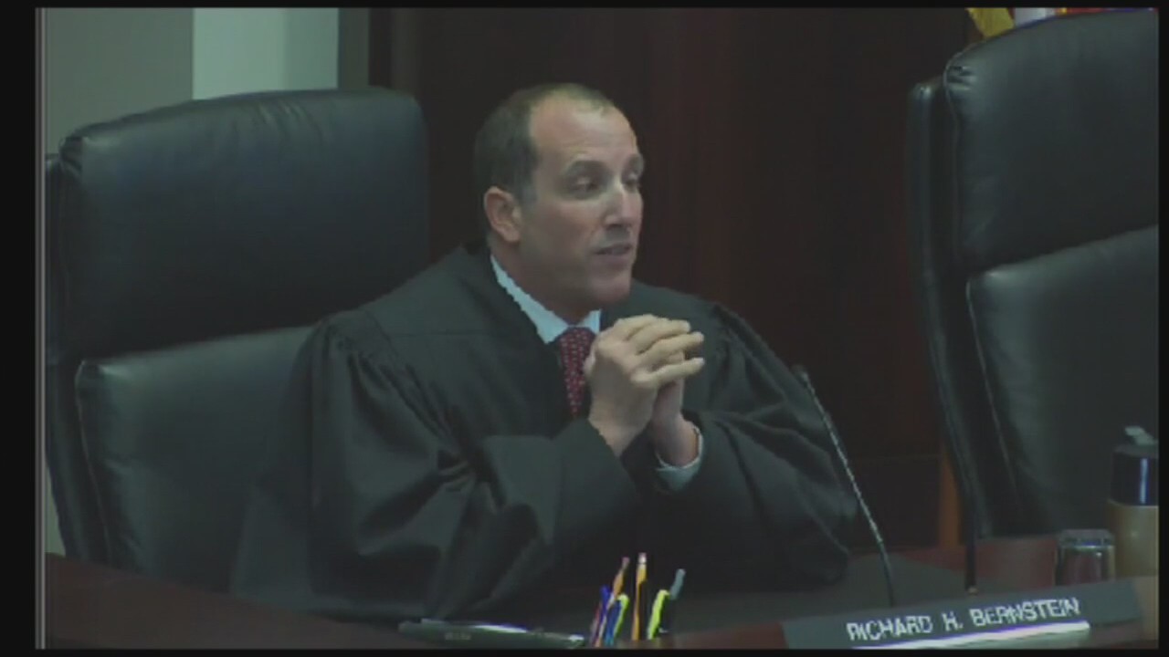 Mental health expert says we can all learn from State Justice Richard Bernstein seeking treatment