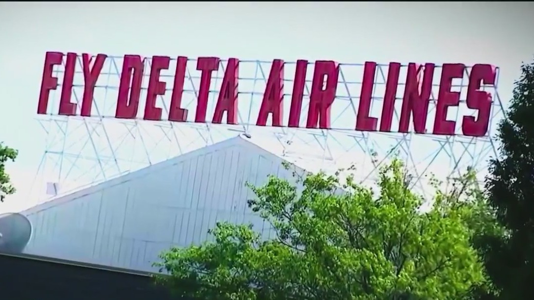 Delta workers hold rally for change
