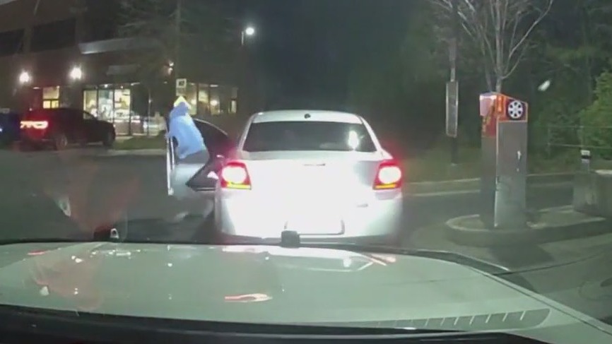 Man runs from police, Valentine's Day date