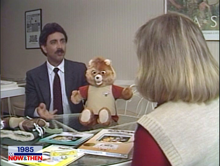 1985: Teddy Ruxpin speaks up