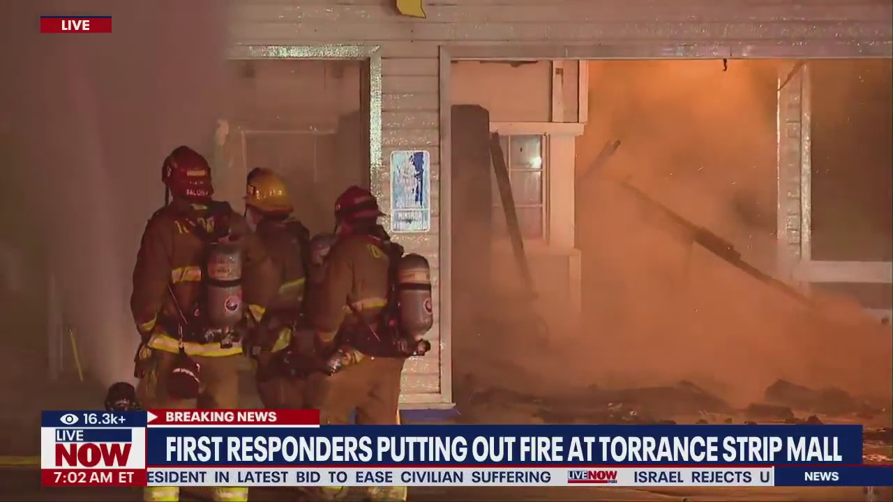 First responders put out fire at California bar