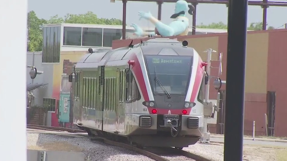 CapMetro suspends rail service for one week