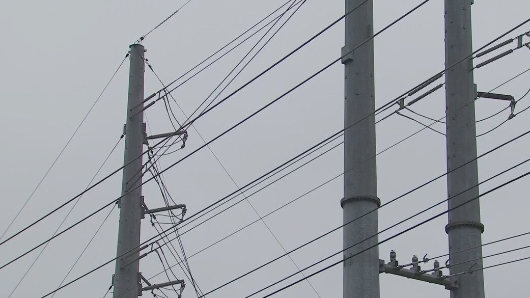 Texas Governor Abbott provides update on power outages, roads