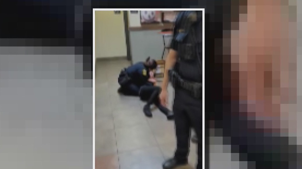 Teen says officer pinned her to the ground after she had seizure