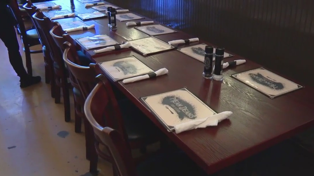 'Tulip table' makes sure no one has to be alone