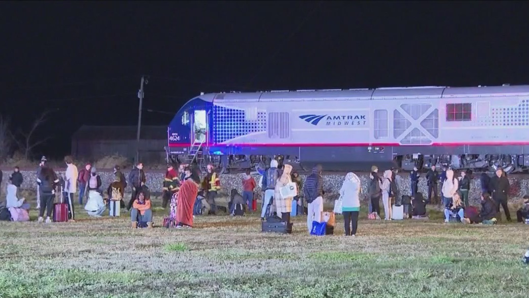 Amtrak train bound for Chicago derails in Michigan