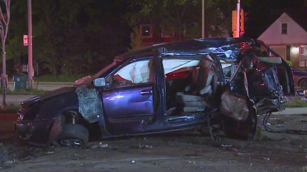 Fatal Milwaukee crash near 60th and Fond du Lac; 4 dead, 2 injured