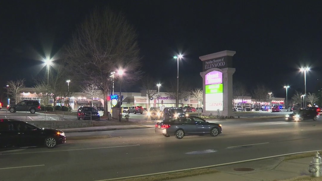 Busy Henry County shopping plaza turns into a murder scene
