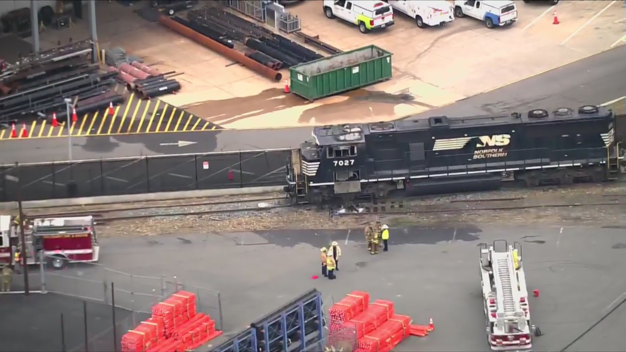 Crews extinguish train fire in Springfield