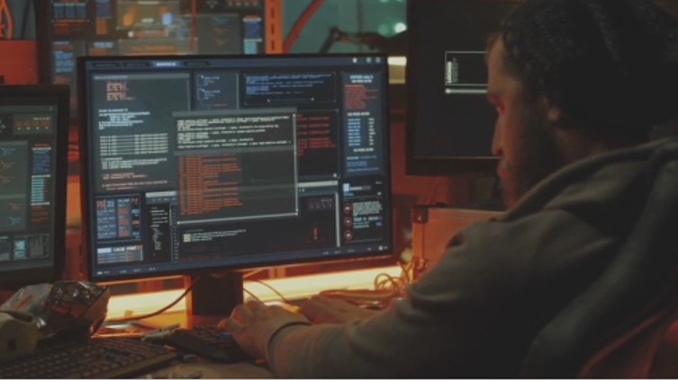 Cyberhackers steal photos, start subscription account