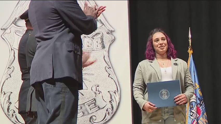Milwaukee squad rollover crash, woman honored for helping officers