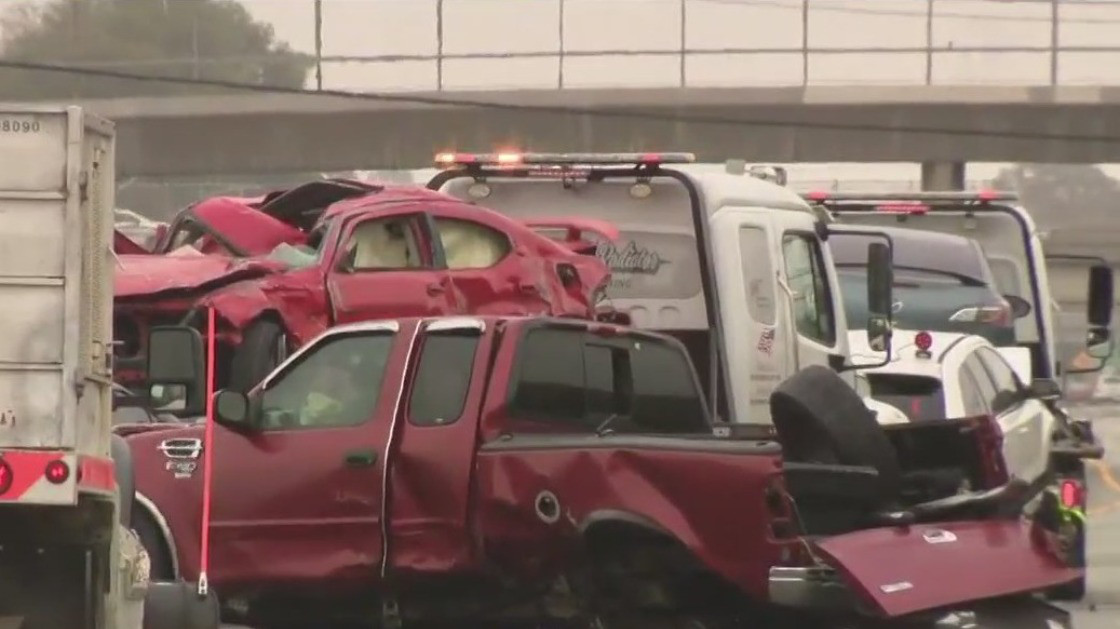 3 people who got out of their cars were killed in Hwy 101 crash