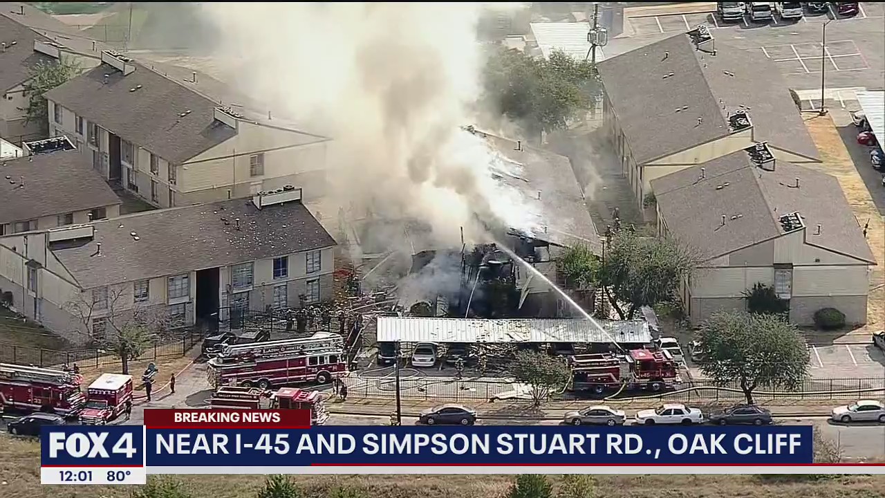 4 firefighters, 2 residents hurt after apartment partially collapses in Dallas