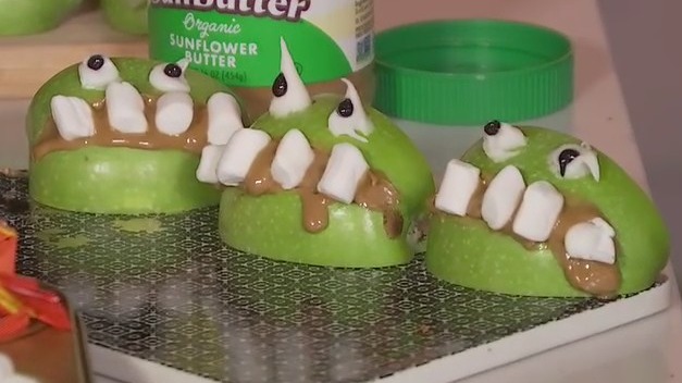 Apple monster mouths recipe from FOX 7 Austin's Tierra Neubaum