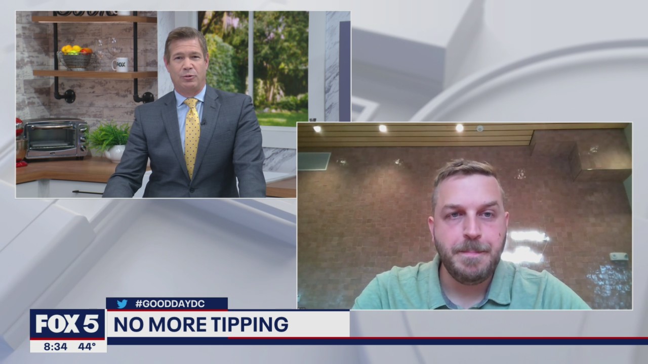 Restaurant group adopts no tipping mode